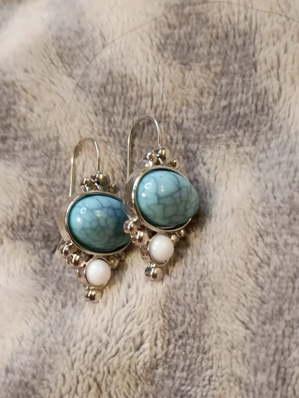 Source Unknown Turquoise and White Ceramic Drop Earrings